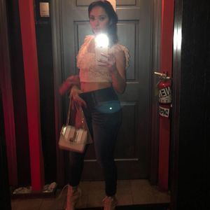 Meet your Posher, Ithaisa